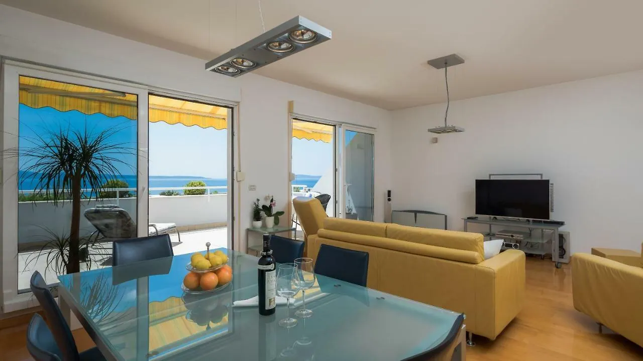 Seaside Apartment Gold 1Row Split Kroatien